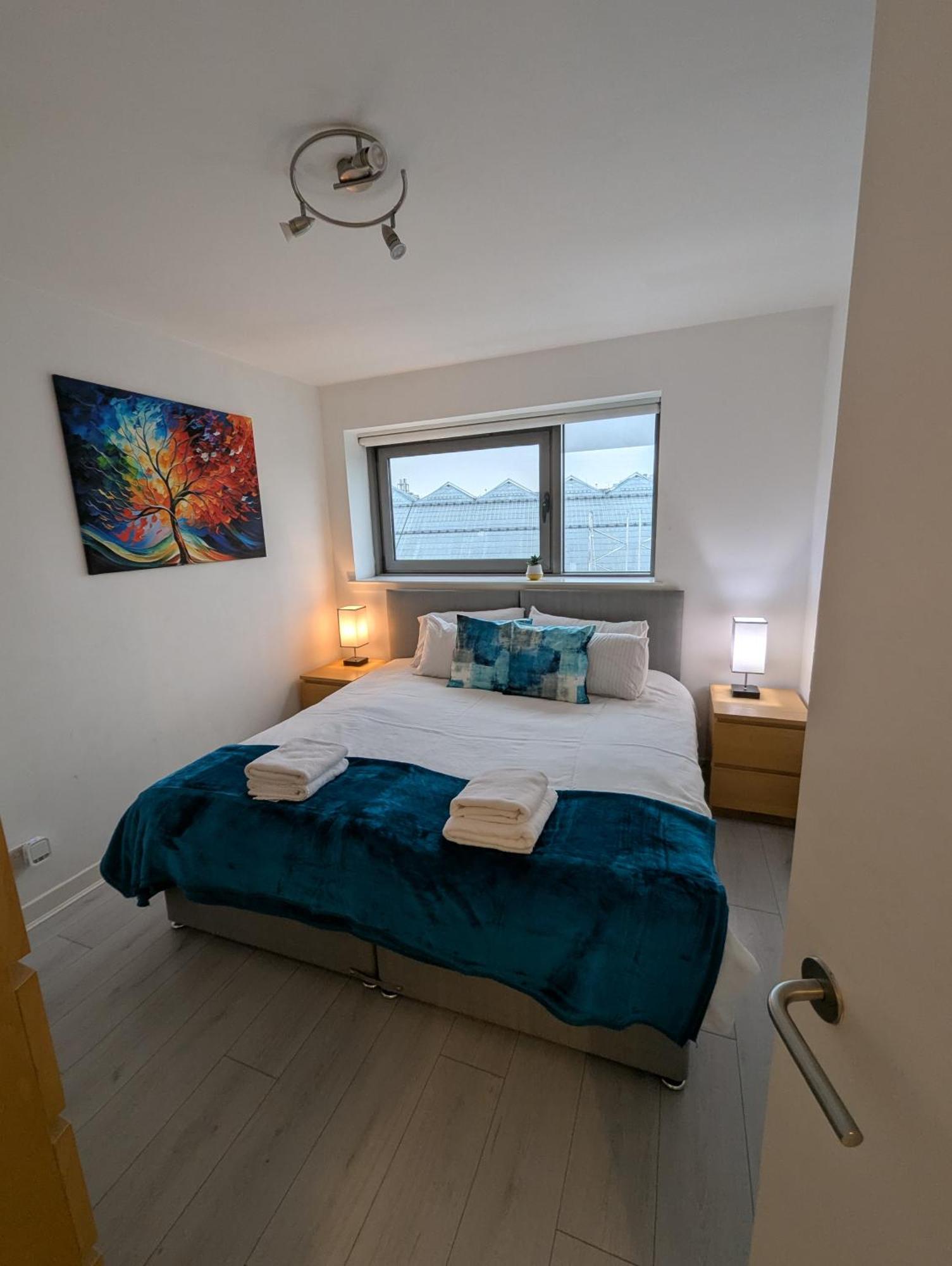 Glasgow City Centre Waterfront Apartment Bagian luar foto