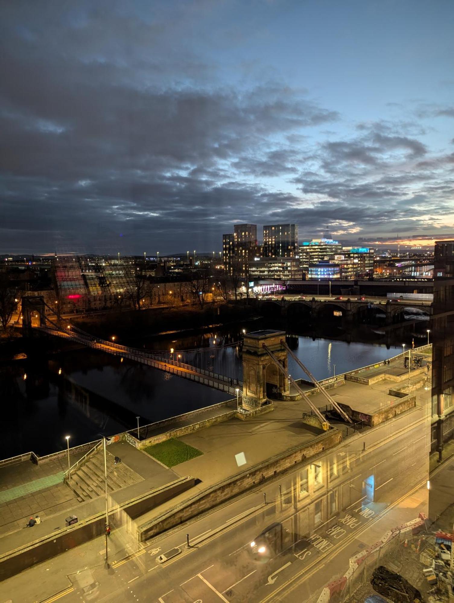 Glasgow City Centre Waterfront Apartment Bagian luar foto